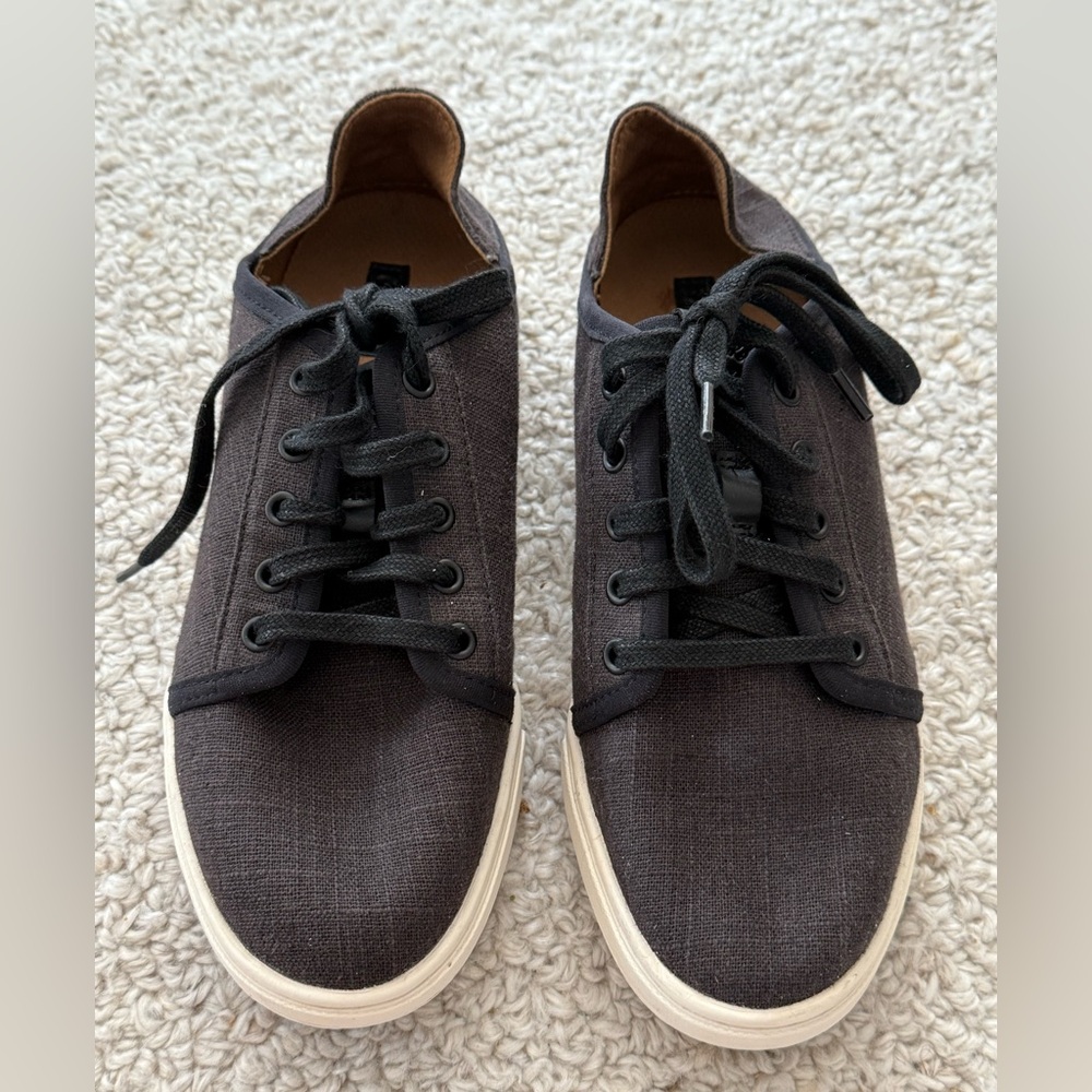 Olakai Black canvas sneakers